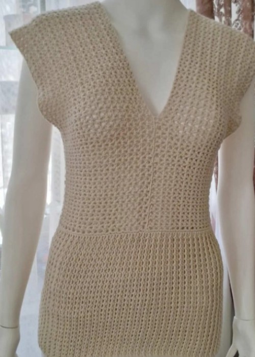 KADIN KREM RENGİ EL ÖRGÜSÜ V YAKA YAZLIK BLUZ