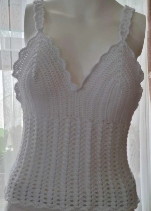 Yazlık Beyaz Renk Örgü ,Askılı Crop Bluz