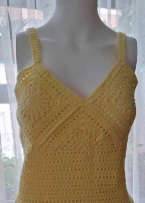 Yazlık Sarı Renk Örgü ,Askılı Crop Bluz