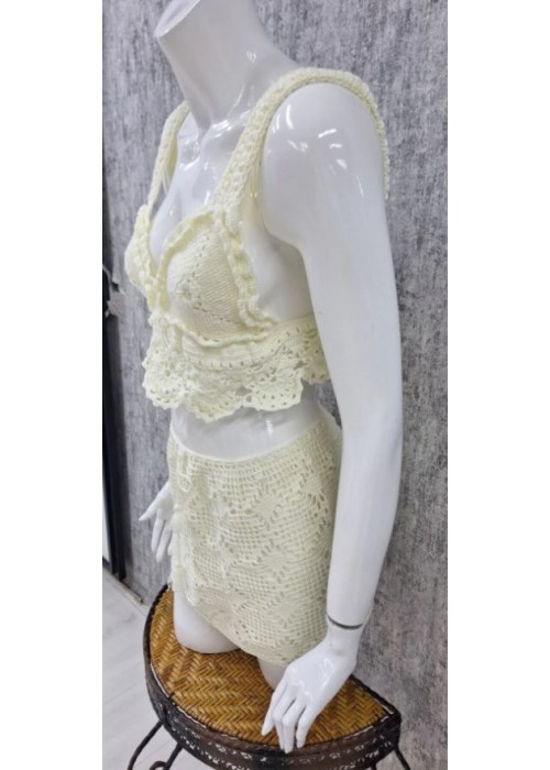 Kadın Ekru Renk Yazlık Örgü Geniş Askılı Sırtı Bağcıklı Bluz