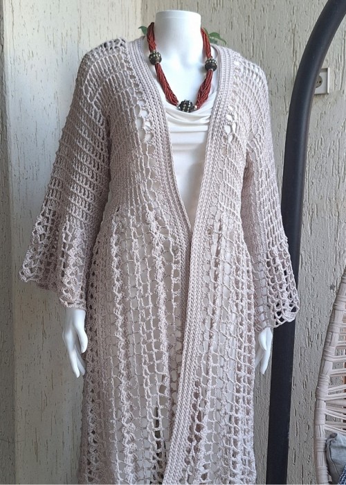 KADIN BEJ UZUN HIRKA EL ÖRGÜSÜ HAND MADE