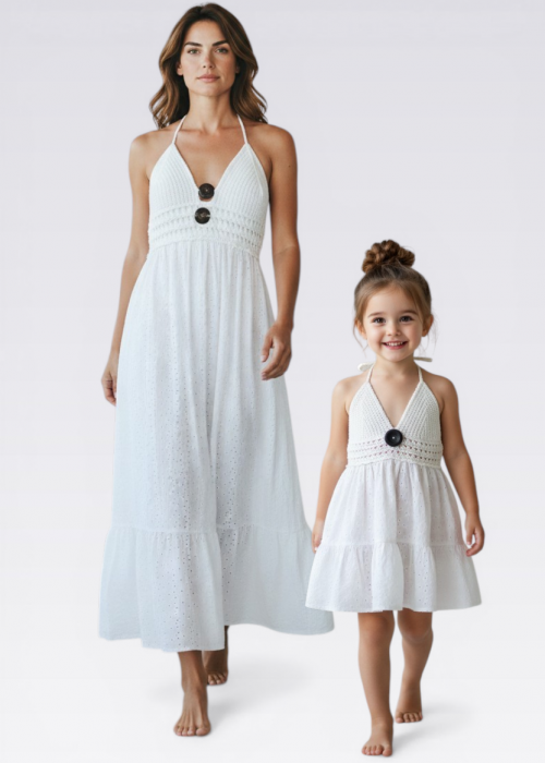 ANNE KIZ KOMBİN BEYAZ DÜĞME DETAYLI EL ÖRGÜSÜ YAZLIK ELBİSE