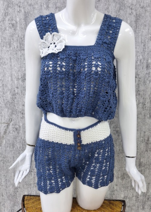 Kadın Mavi Beyaz Renk Örgü Kare Yaka Bol Dökümlü Kalın Askılı Bluz , Kısa Şortlu Ikili Takım