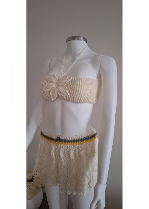 Kadın krem rengi el örgüsü büstiyerli etekli yazlık takım