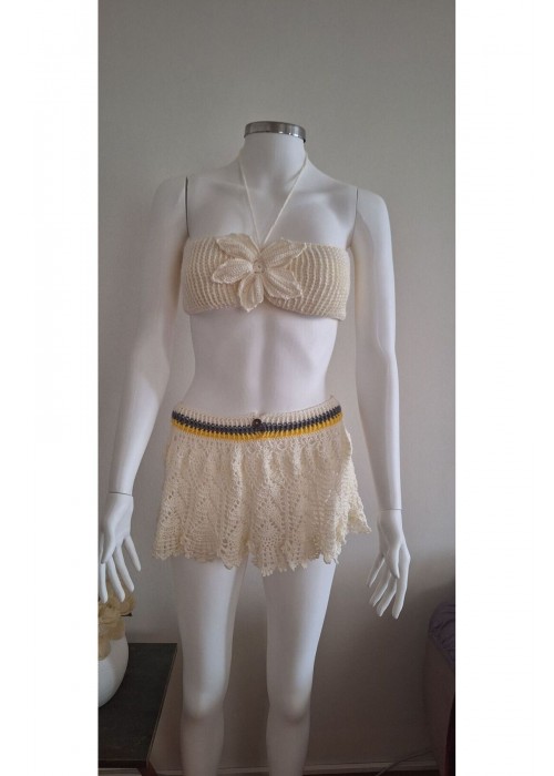 Kadın krem rengi el örgüsü büstiyerli etekli yazlık takım