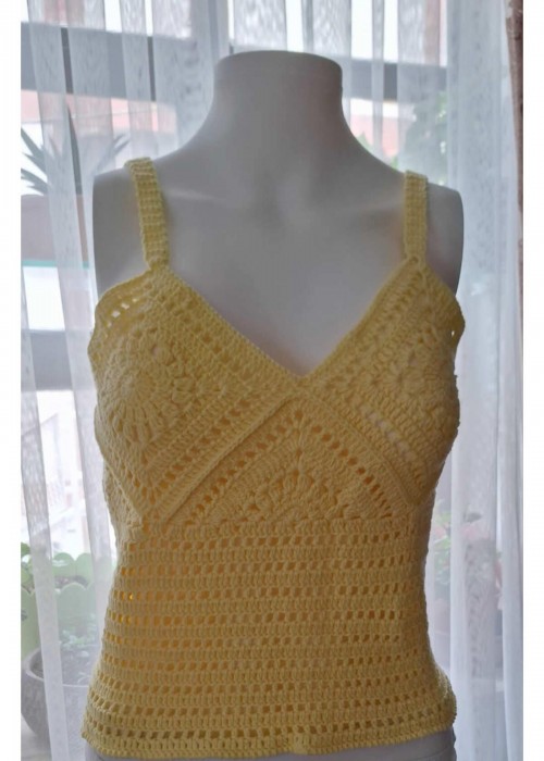 Yazlık Sarı Renk Örgü ,Askılı Crop Bluz Yazlık Sarı Renk Örgü ,Askılı Crop Bluz