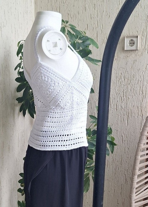 Kadın Beyaz Renk Pamuklu İpten Askılı Hand Made El Örgüsü Yazlık Bluz Kadın Beyaz Renk Pamuklu İpten Askılı Hand Made El Örgüsü Yazlık Bluz