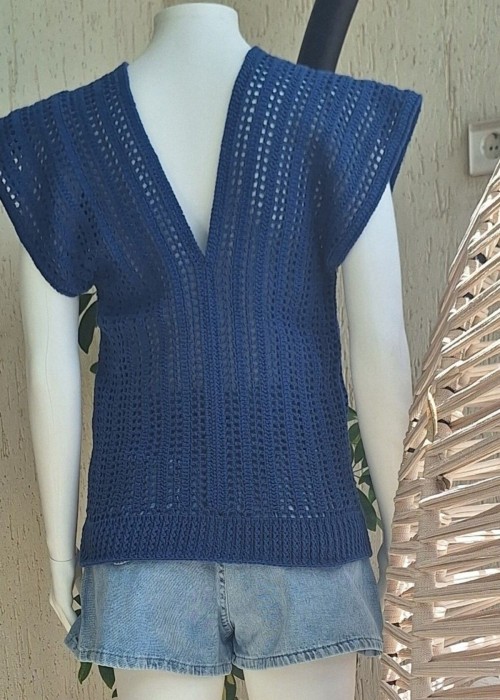Kadın Mavi Renk Pamuklu İpten V Yaka Düşük Omuz Düşük Kol Hand Made El Örgüsü Yazlık Bluz Kadın Mavi Renk Pamuklu İpten V Yaka Düşük Omuz Düşük Kol Hand Made El Örgüsü Yazlık Bluz