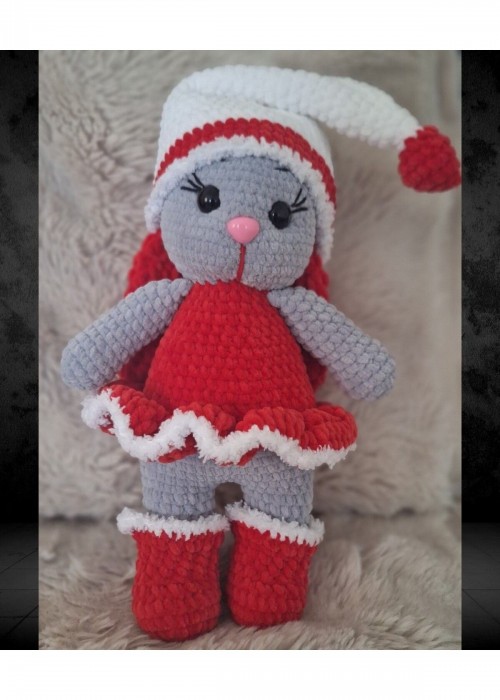 Kadife İp Örgü Amigurumi Kırmızı Tavşan Bebek Oyuncak Kadife İp Örgü Amigurumi Kırmızı Tavşan Bebek Oyuncak