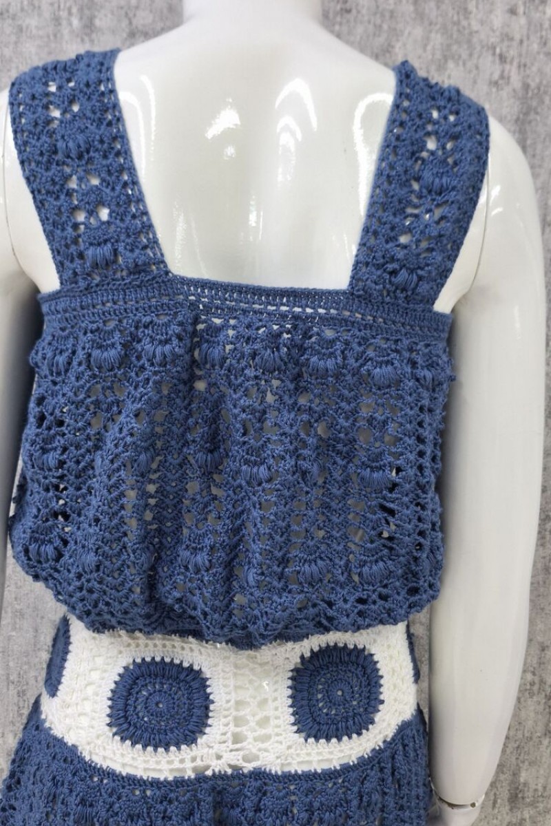 Yazlık Kalın Askılı Kare Yaka Bol Belden Büzgülü Bluz Motif Detaylı Şort Lacivert Takım Yazlık Kalın Askılı Kare Yaka Bol Belden Büzgülü Bluz Motif Detaylı Şort Lacivert Takım