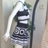 KADIN SİYAH BEYAZ RENK PAMUKLU COTON İPTEN KALIN ASKILI  CROP BLUZ KISA ETEKLİ İKİLİ TAKIM