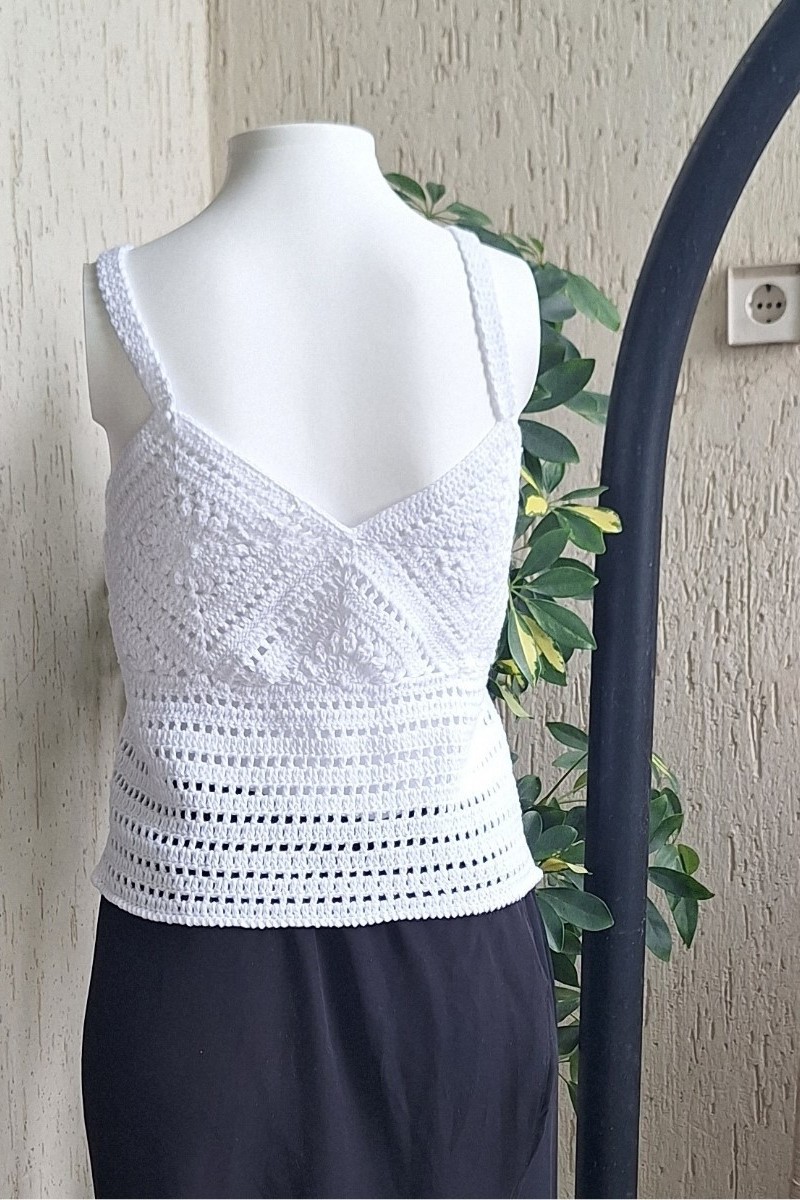 KADIN BEYAZ RENK PAMUKLU İPTEN ASKILI HAND MADE EL ÖRGÜSÜ YAZLIK BLUZ KADIN BEYAZ RENK PAMUKLU İPTEN ASKILI HAND MADE EL ÖRGÜSÜ YAZLIK BLUZ