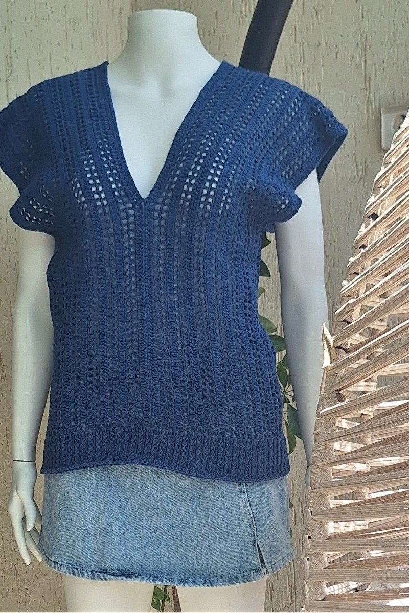 KADIN MAVİ RENK PAMUKLU İPTEN V YAKA DÜŞÜK OMUZ DÜŞÜK KOL HAND MADE EL ÖRGÜSÜ YAZLIK BLUZ