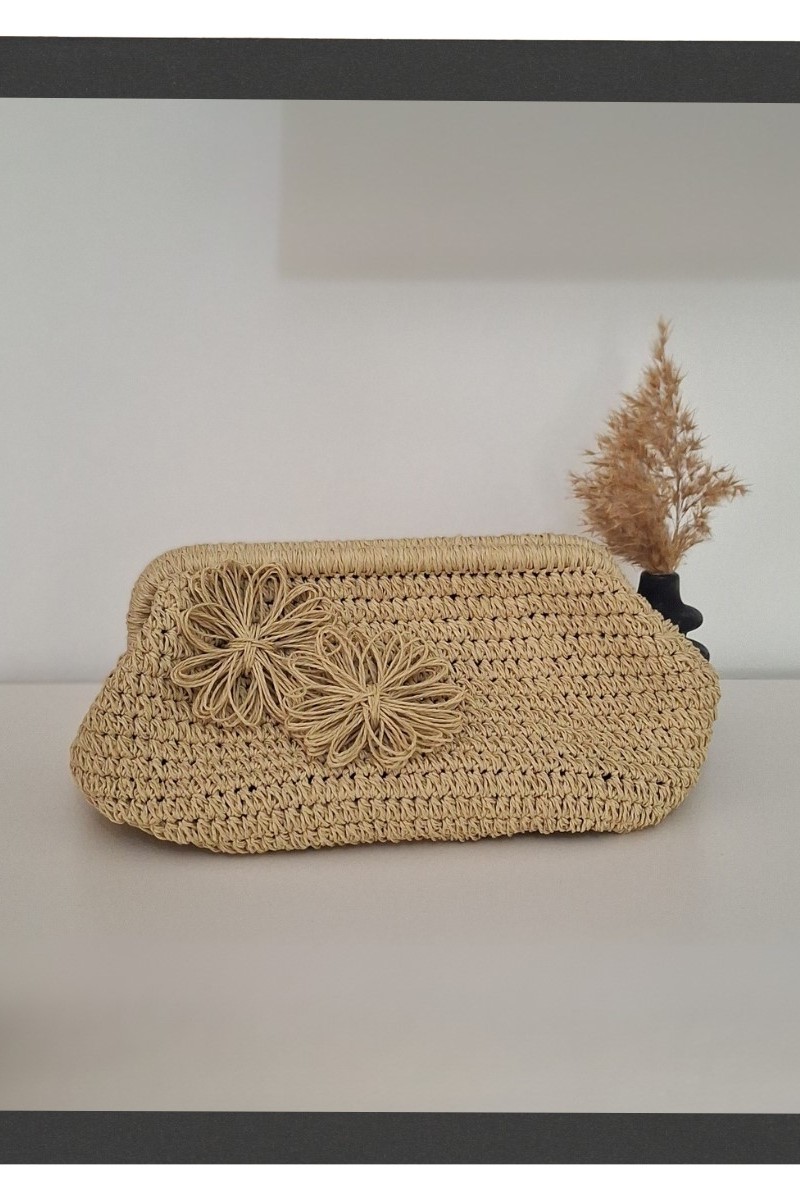 KADIN BEj ÇİÇEK DETAYLI GİZLİ BURSLU HAND MADE, EL ÖRGÜSÜ,  KAĞIT İPTEN YAZLIK  EL ÇANTASI, CLUTCH , PORTFÖY