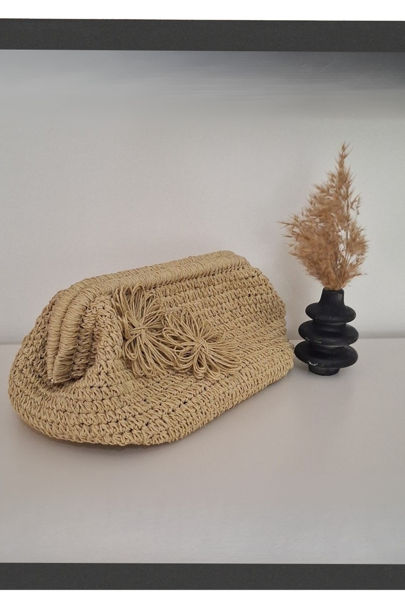 KADIN BEj ÇİÇEK DETAYLI GİZLİ BURSLU HAND MADE, EL ÖRGÜSÜ,  KAĞIT İPTEN YAZLIK  EL ÇANTASI, CLUTCH , PORTFÖY