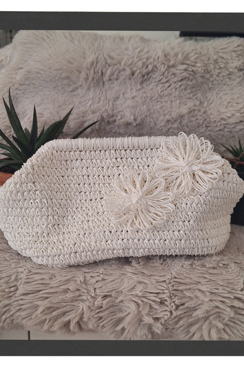KADIN BEYAZ ÇİÇEK DETAYLI GİZLİ BURSLU HAND MADE, EL ÖRGÜSÜ,  KAĞIT İPTEN YAZLIK  EL ÇANTASI, CLUTCH , PORTFÖY